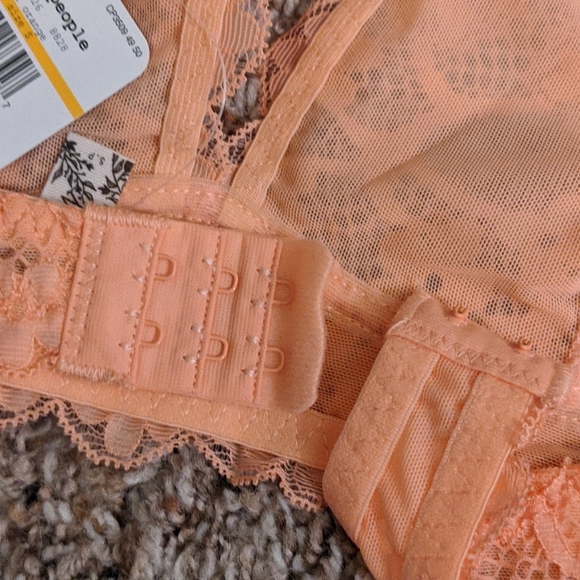 {Free People} Brand New Gallon Lace Halter - Picture 8 of 8